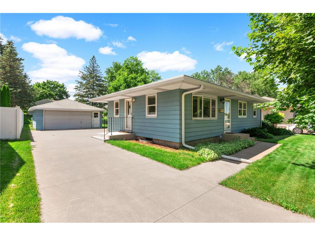 5637 Rhode Island Avenue N Crystal MN 55428 6596831 image1