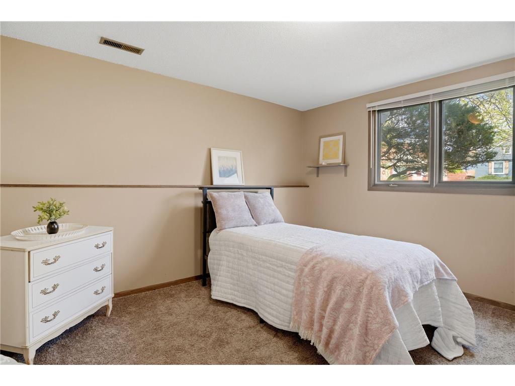 5640 Washburn Avenue S Minneapolis MN 55410 7061341 image22