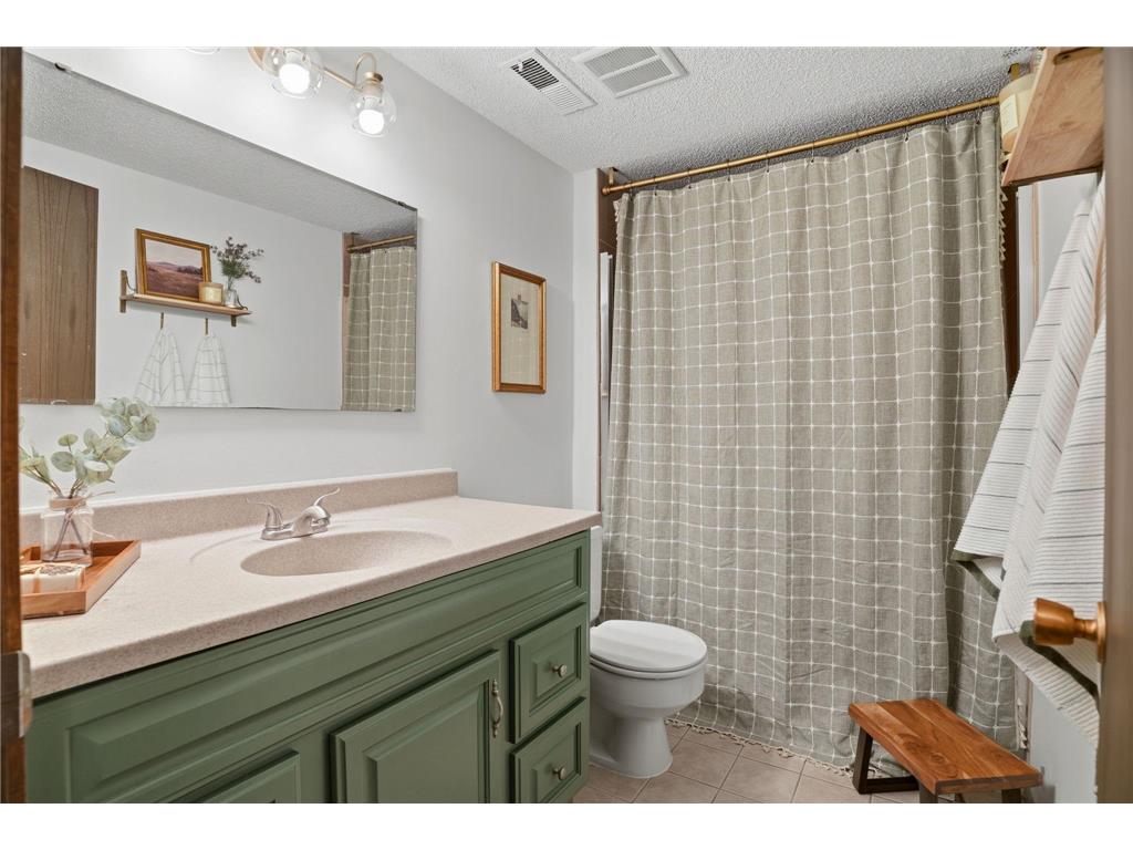 5640 Washburn Avenue S Minneapolis MN 55410 7061341 image23