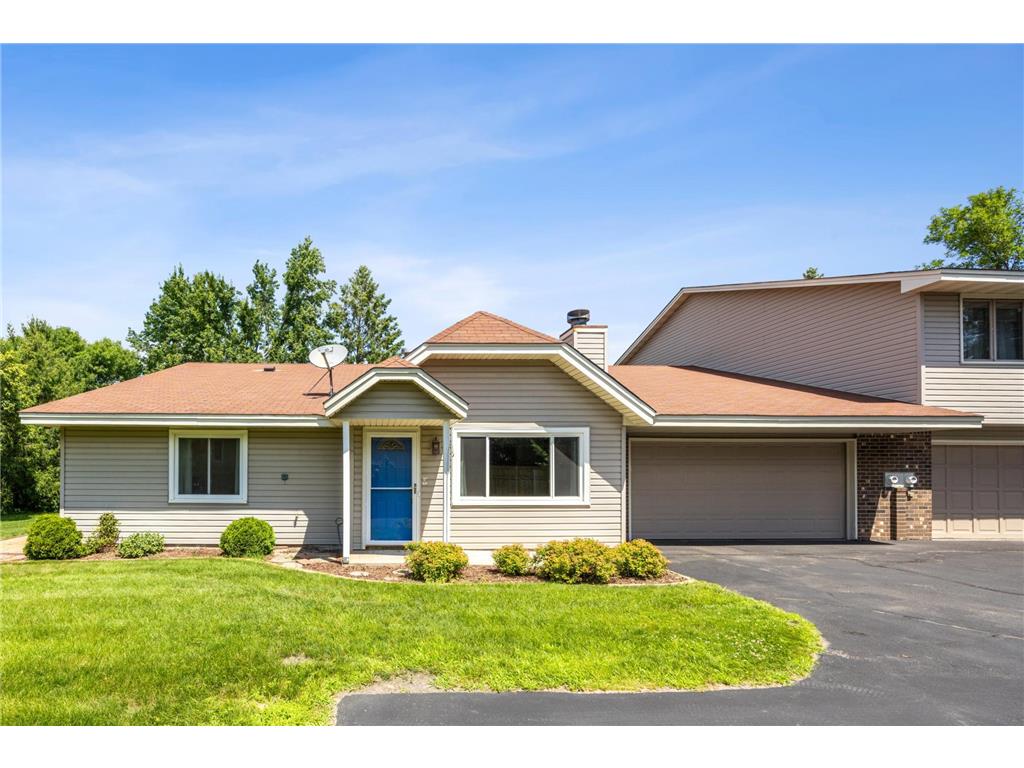 5641 Chatsworth Street N Shoreview MN 55126 6738191 image1