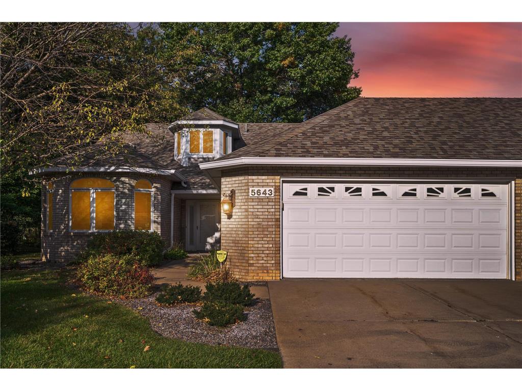 5643 Dunlap Avenue N Shoreview MN 55126 6616591 image1