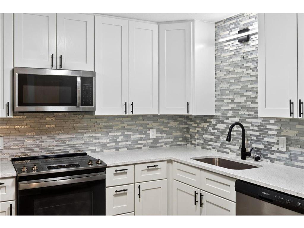 5643 Green Circle Drive #108 Minnetonka MN 55343 7088558 image4