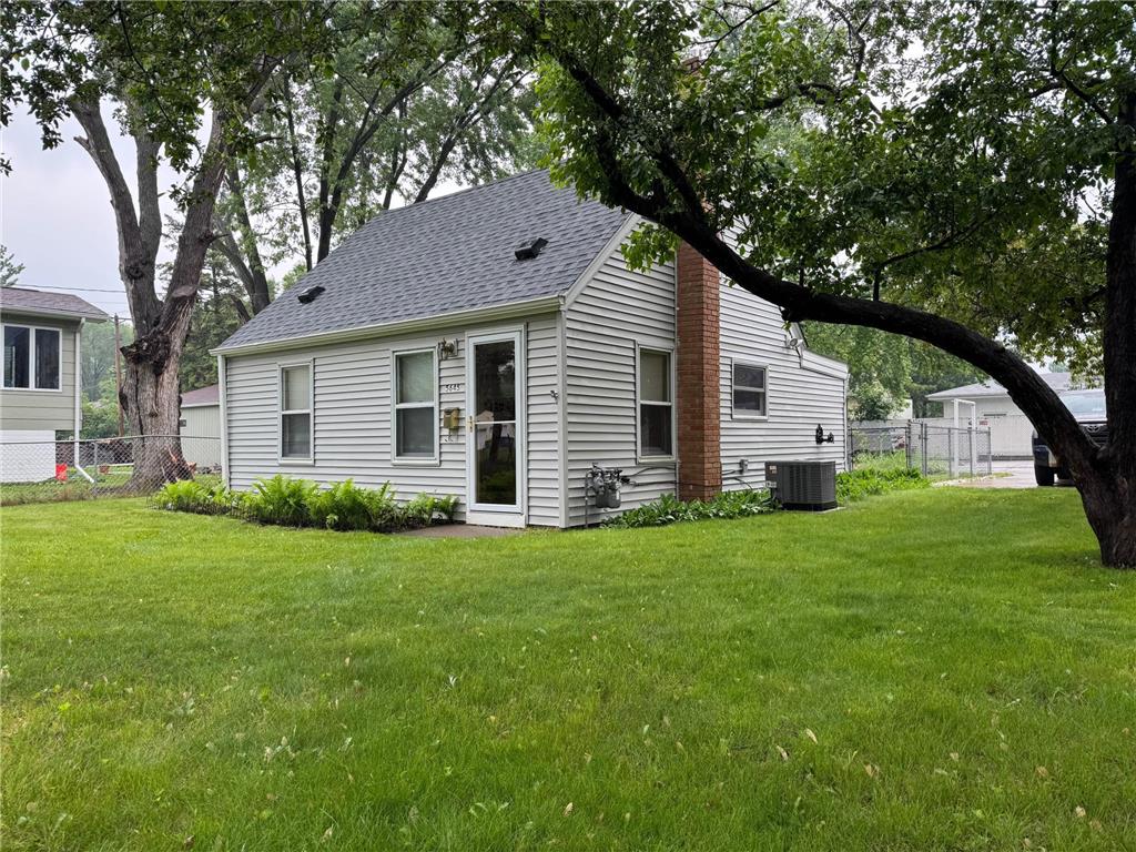 5645 Fremont Avenue N Brooklyn Center MN 55430 6732615 image1