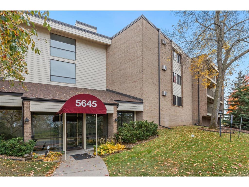 5645 Green Circle Drive #105 Minnetonka MN 55343 6641899 image1
