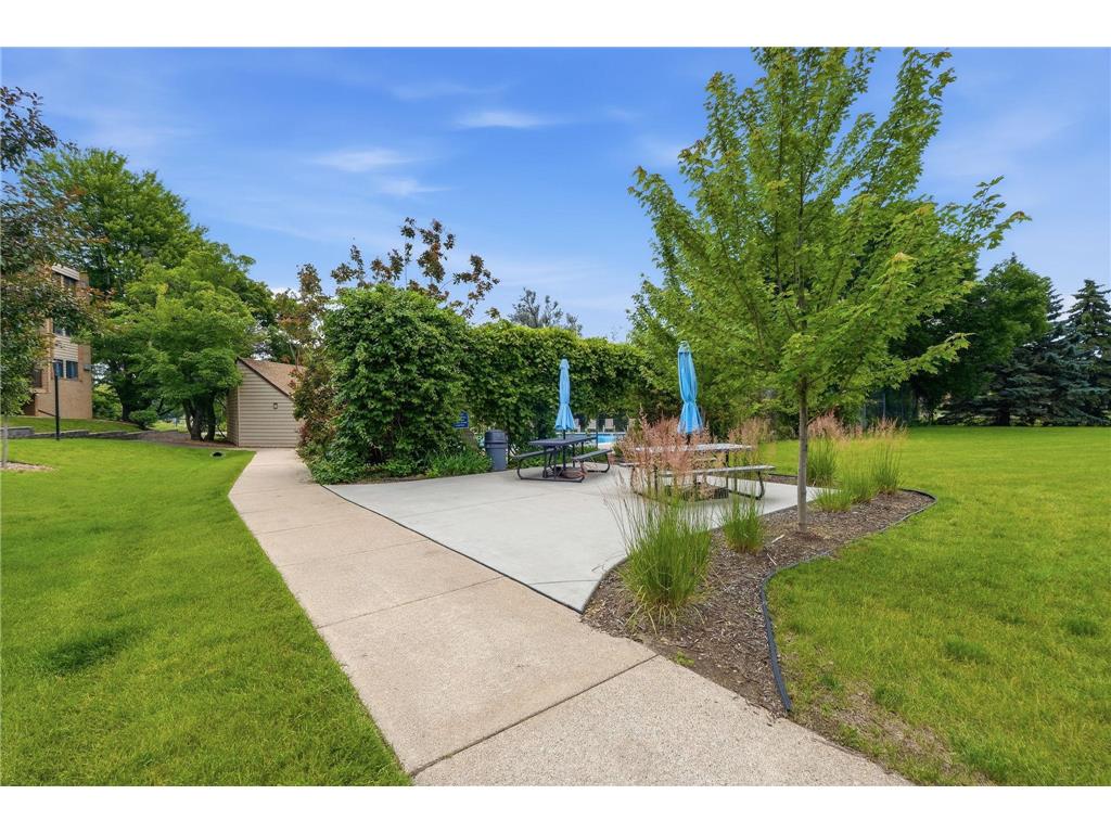 5645 Green Circle Drive #305 Hopkins MN 55343 7095703 image24