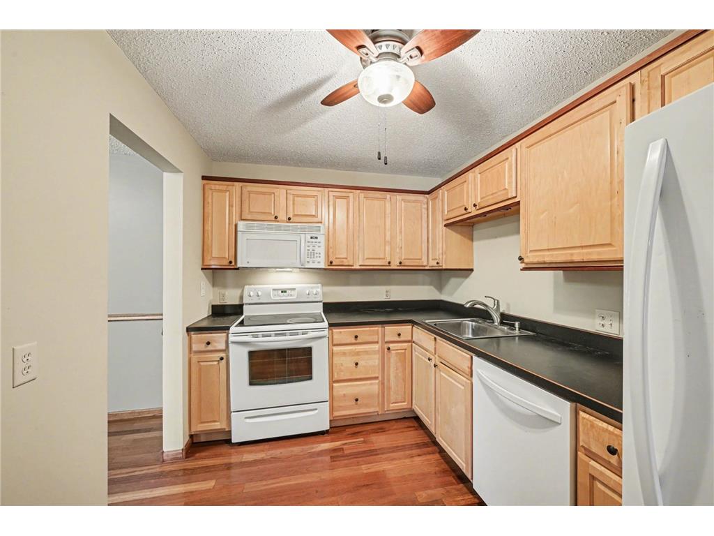 5645 Green Circle Drive #315 Minnetonka MN 55343 7018377 image17