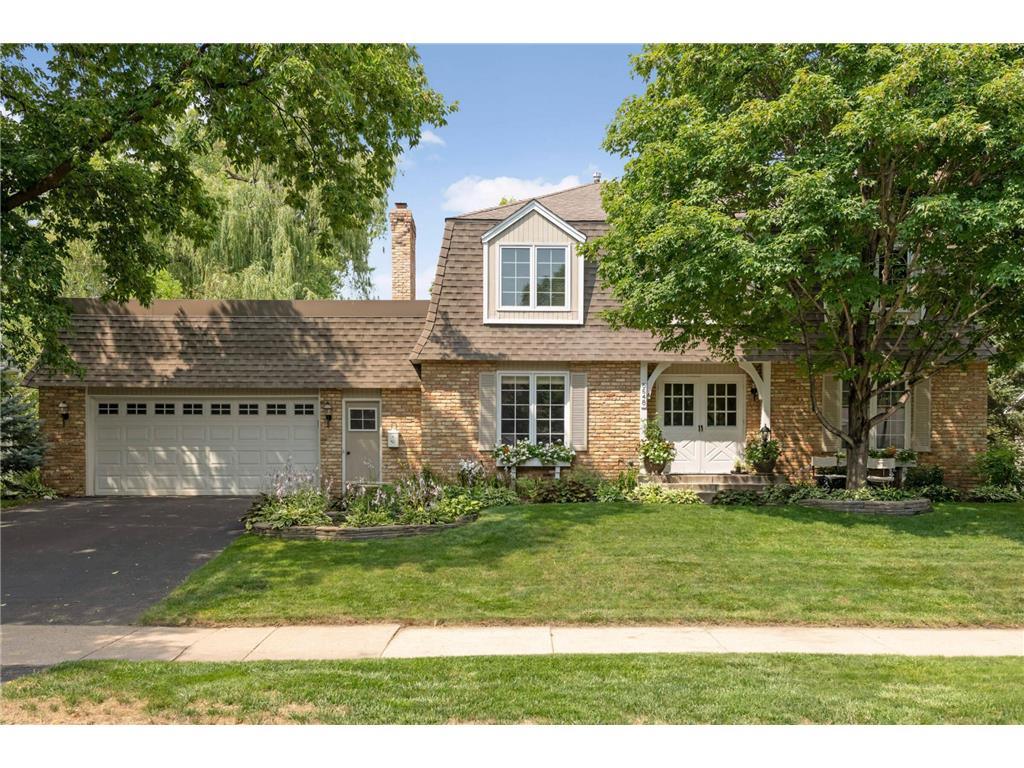 5648 Woodcrest Drive Edina MN 55424 6413104 image1