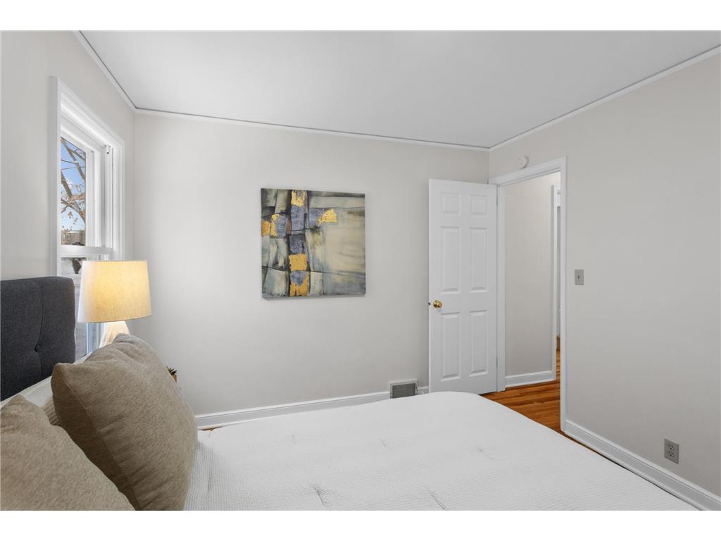 5649 26th Avenue S Minneapolis MN 55417 6826528 image17