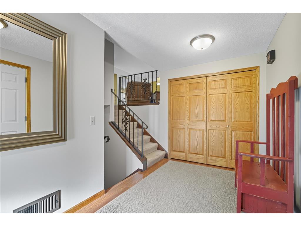5649 Rebecca Lane Minnetonka MN 55345 7073611 image8