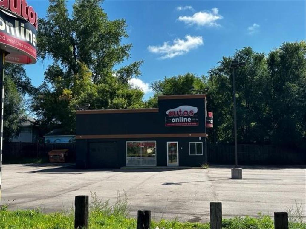 5649 University Avenue NE Fridley MN 55432 6422150 image1