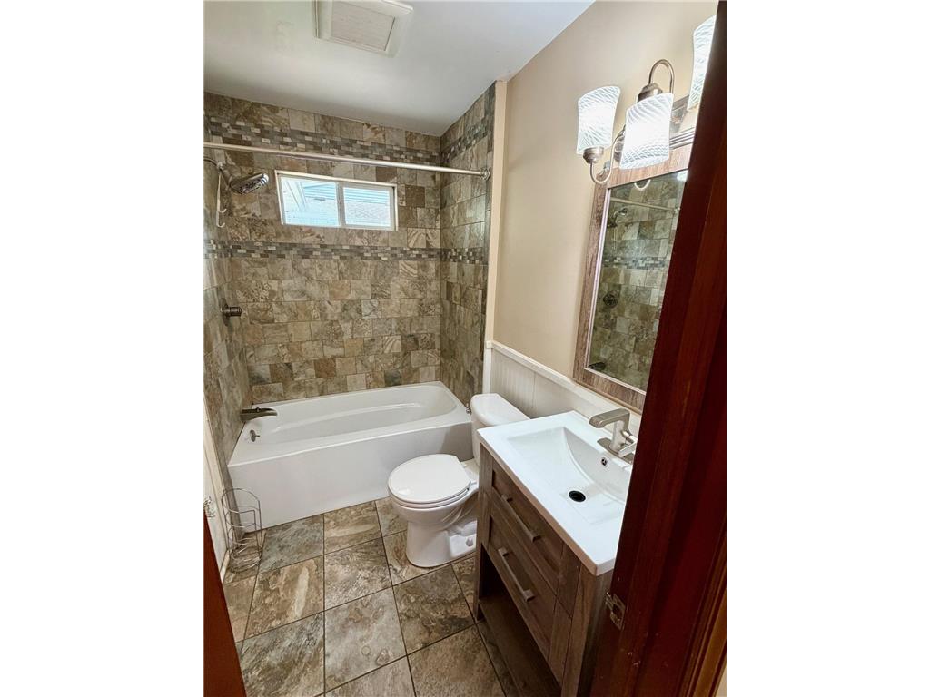 565 Madson Avenue SW Hutchinson MN 55350 7086984 image10