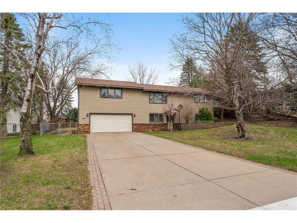 565 S Oak Drive Vadnais Heights MN 55127 6362183 image1
