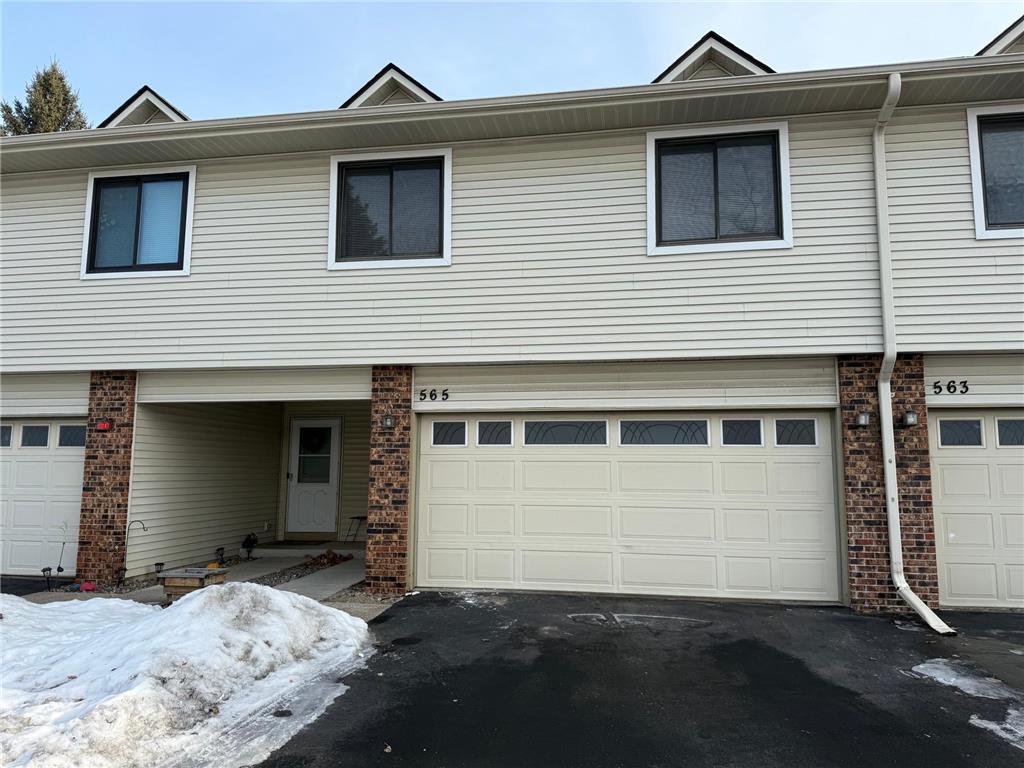 565 Skillman Avenue E Maplewood MN 55117 7005278 image1