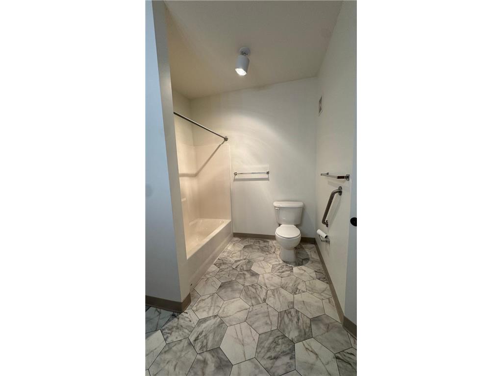 5650 Boone Avenue N #120 New Hope MN 55428 7081256 image10