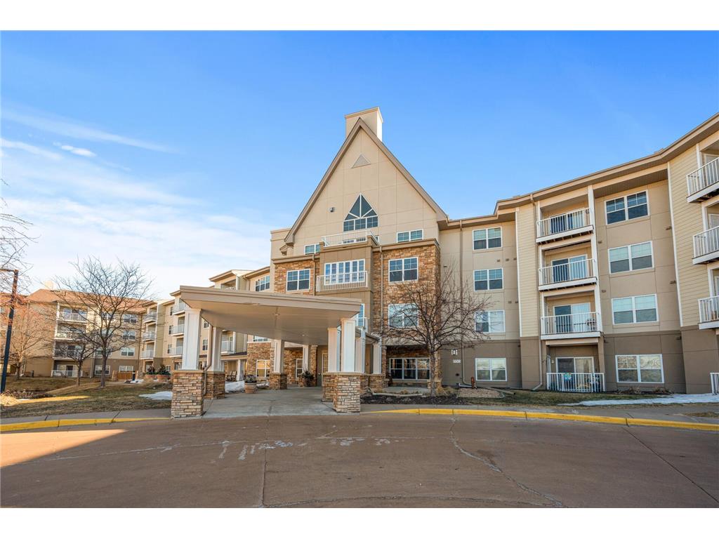 5650 Boone Avenue N 204, New Hope, MN, 55428 MLS 6349085 Edina Realty