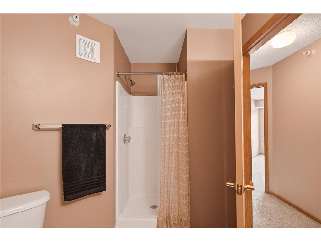 5650 Boone Avenue N #310 New Hope MN 55428 7012086 image16