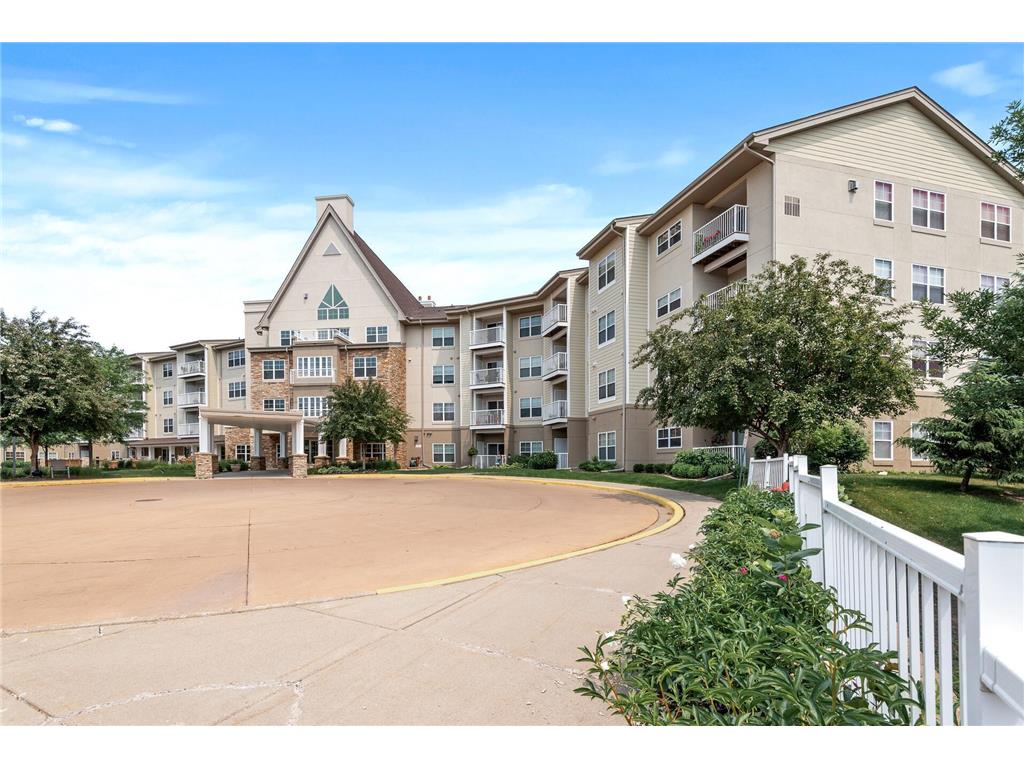 5650 Boone Avenue N #401 New Hope MN 55428 6476676 image1