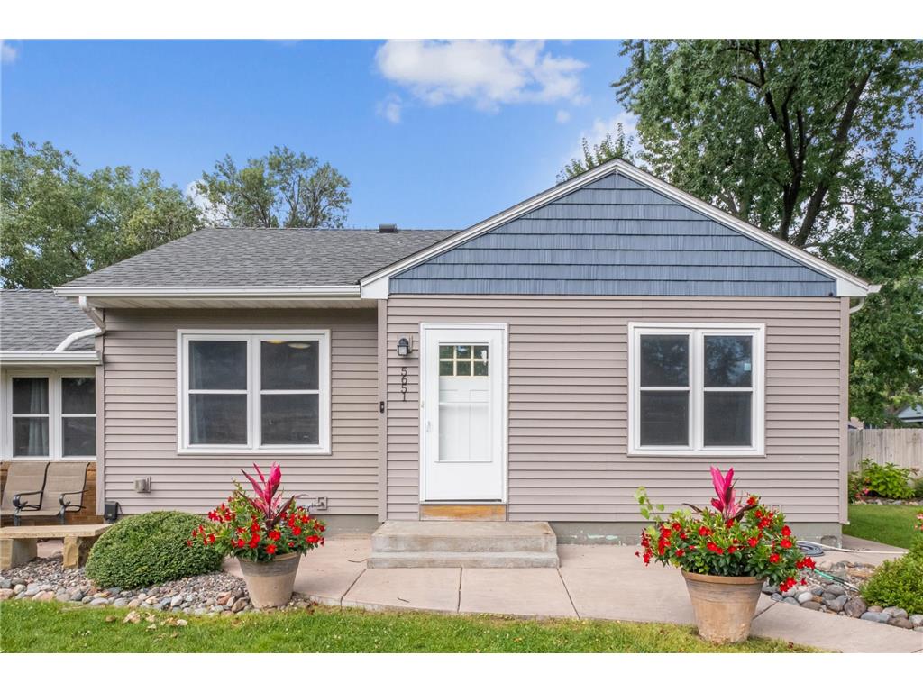 5651 Dupont Avenue N Brooklyn Center MN 55430 6599848 image1