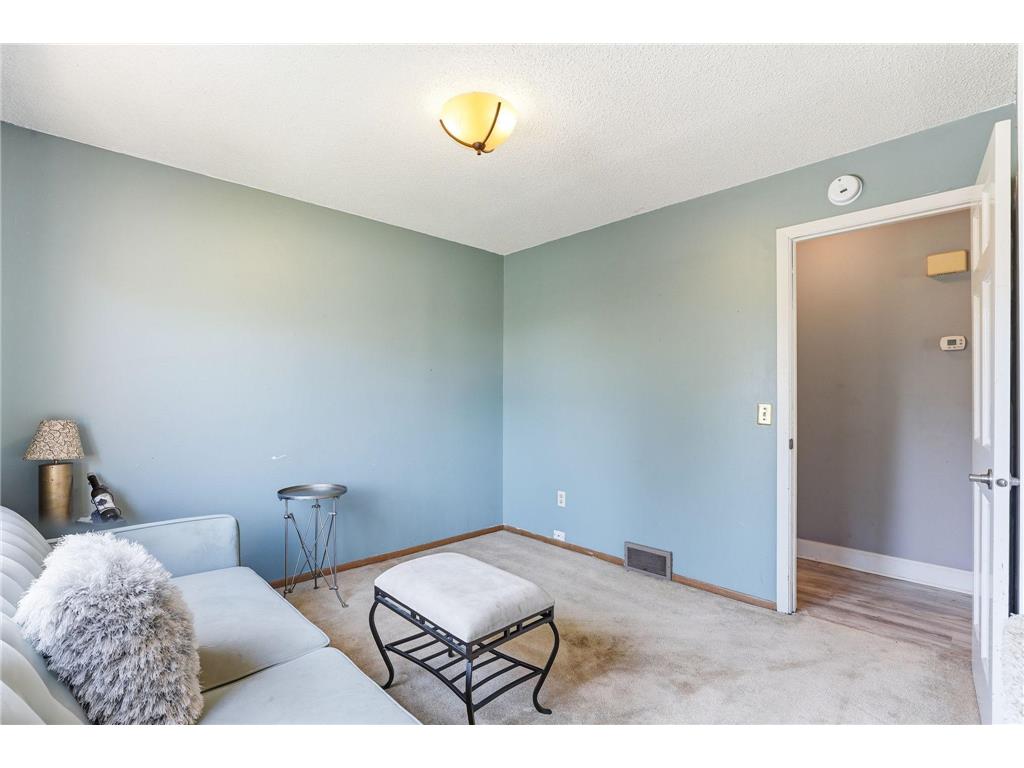 5653 Chatsworth Street N Shoreview MN 55126 7066613 image24