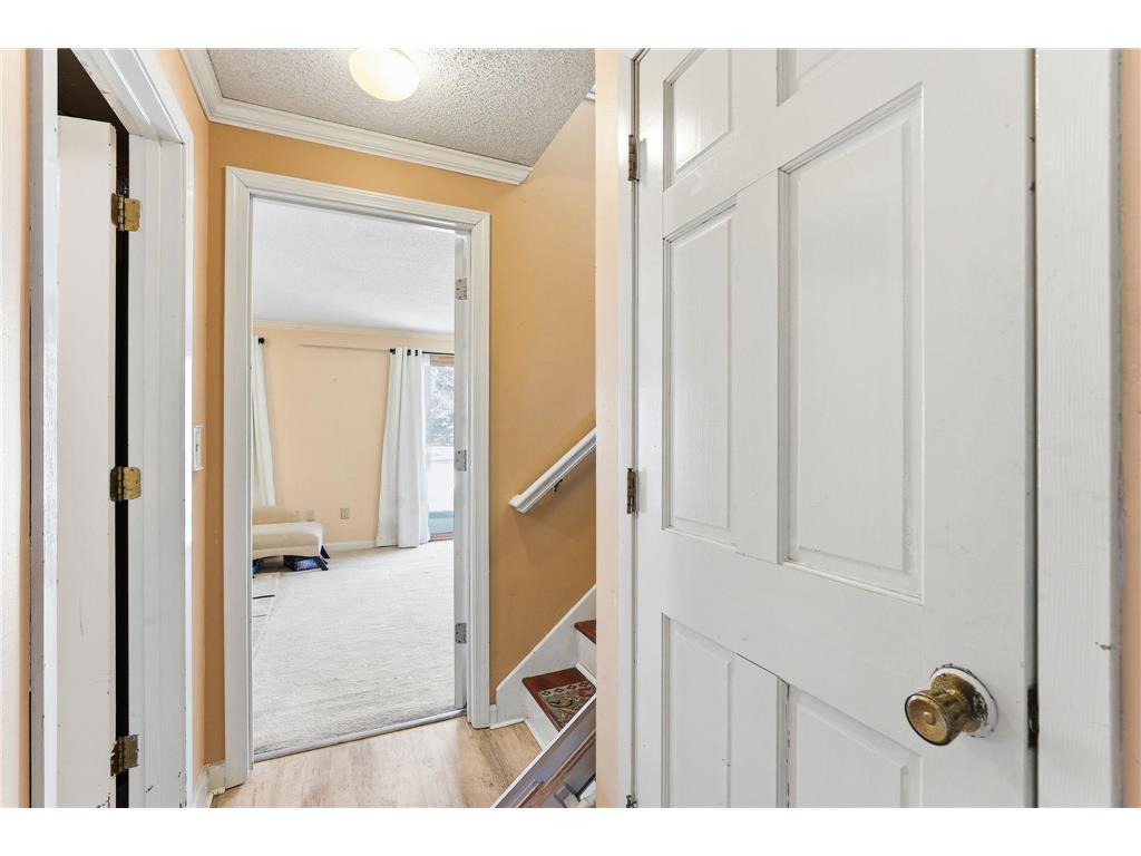 5653 Chatsworth Street N Shoreview MN 55126 7066613 image4