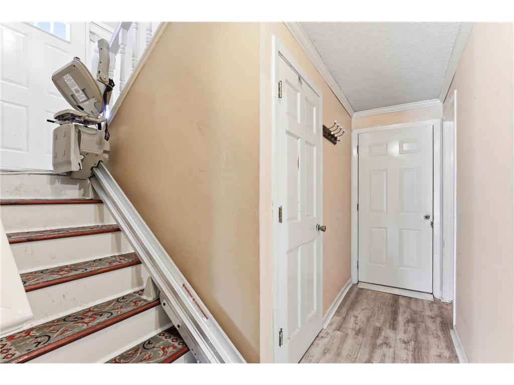 5653 Chatsworth Street N Shoreview MN 55126 7066613 image5