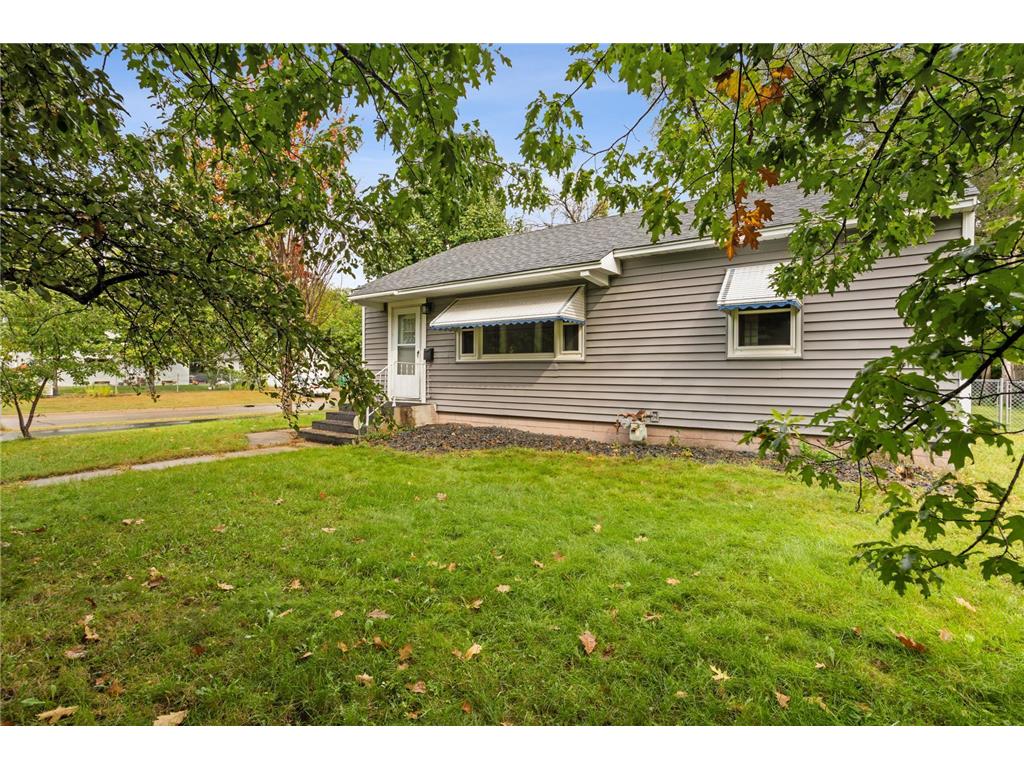 5654 Bryant Avenue N Brooklyn Center MN 55430 6791592 image1