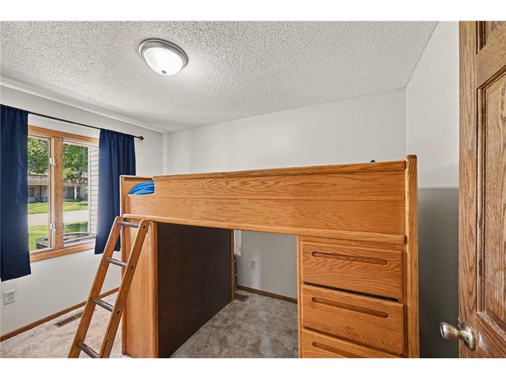 5654 Chatsworth Street N Shoreview MN 55126 7087239 image24