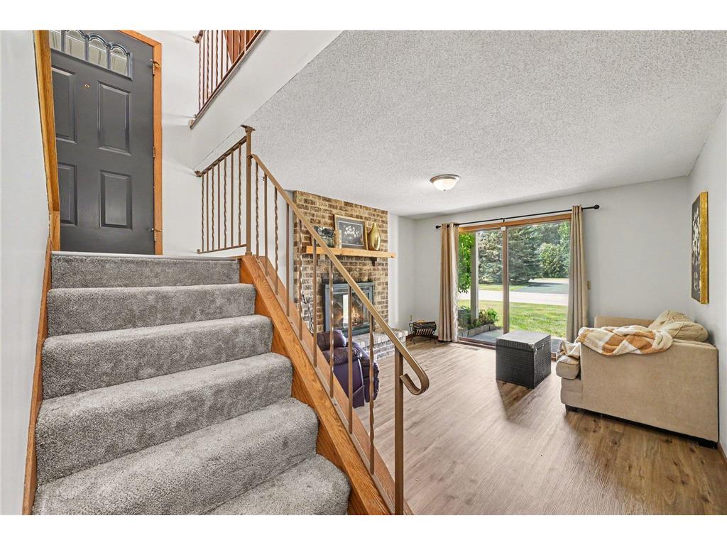 5654 Chatsworth Street N Shoreview MN 55126 7087239 image4