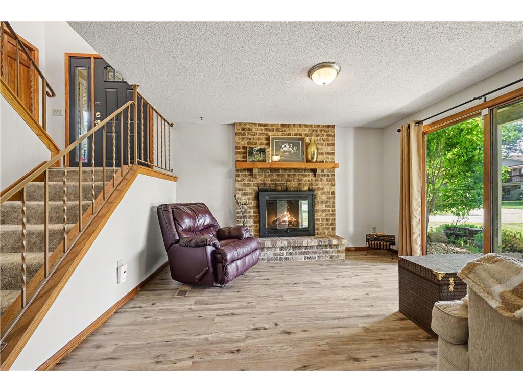5654 Chatsworth Street N Shoreview MN 55126 7087239 image5