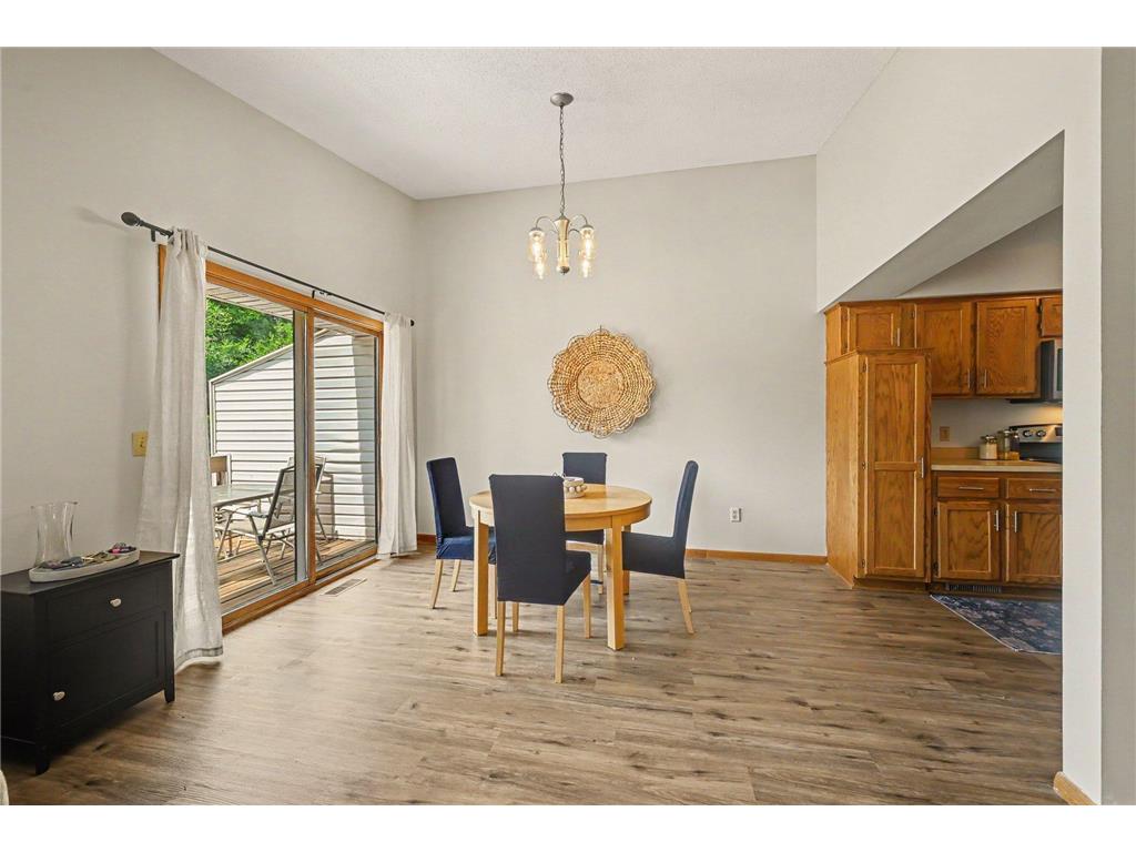 5654 Chatsworth Street N Shoreview MN 55126 7087239 image8