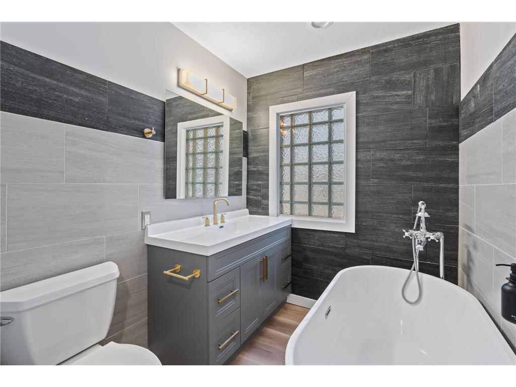 5656 Zane Avenue N Crystal MN 55429 6823750 image20