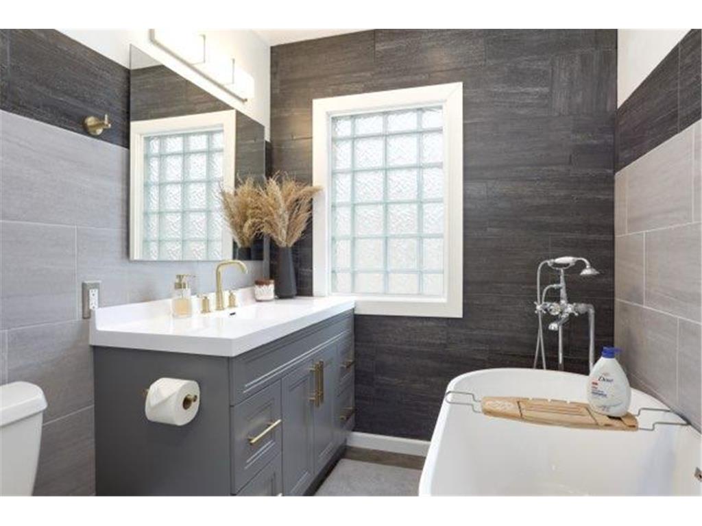 5656 Zane Avenue N Crystal MN 55429 6823750 image21