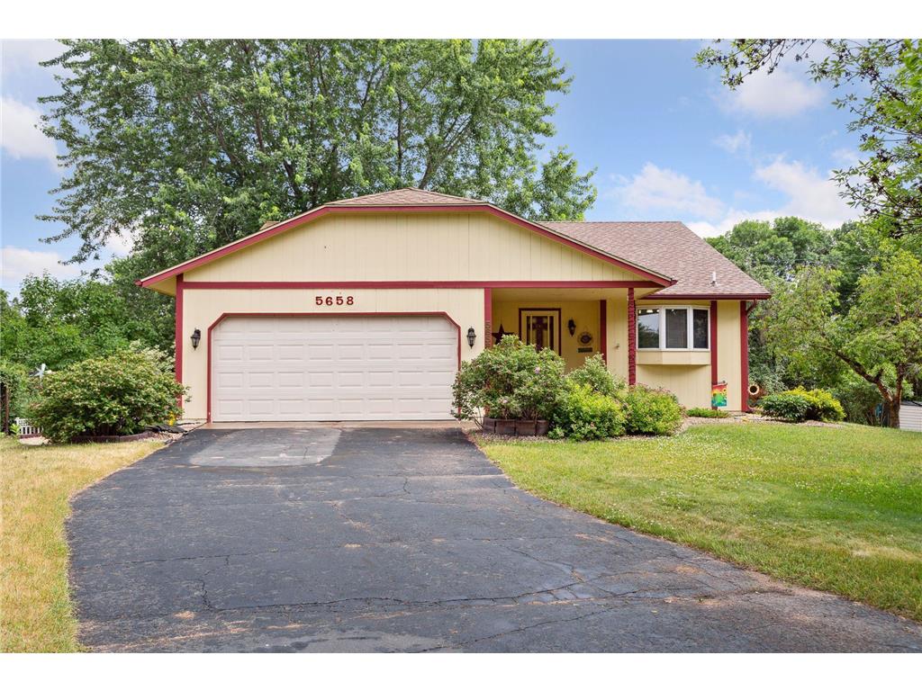 5658 Deer Trail S Shoreview MN 55126 6383785 image1