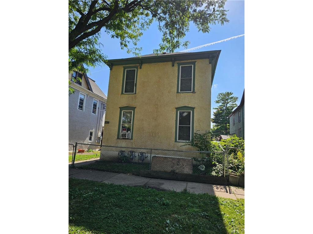 566 Edmund Avenue Saint Paul MN 55103 6786047 image1