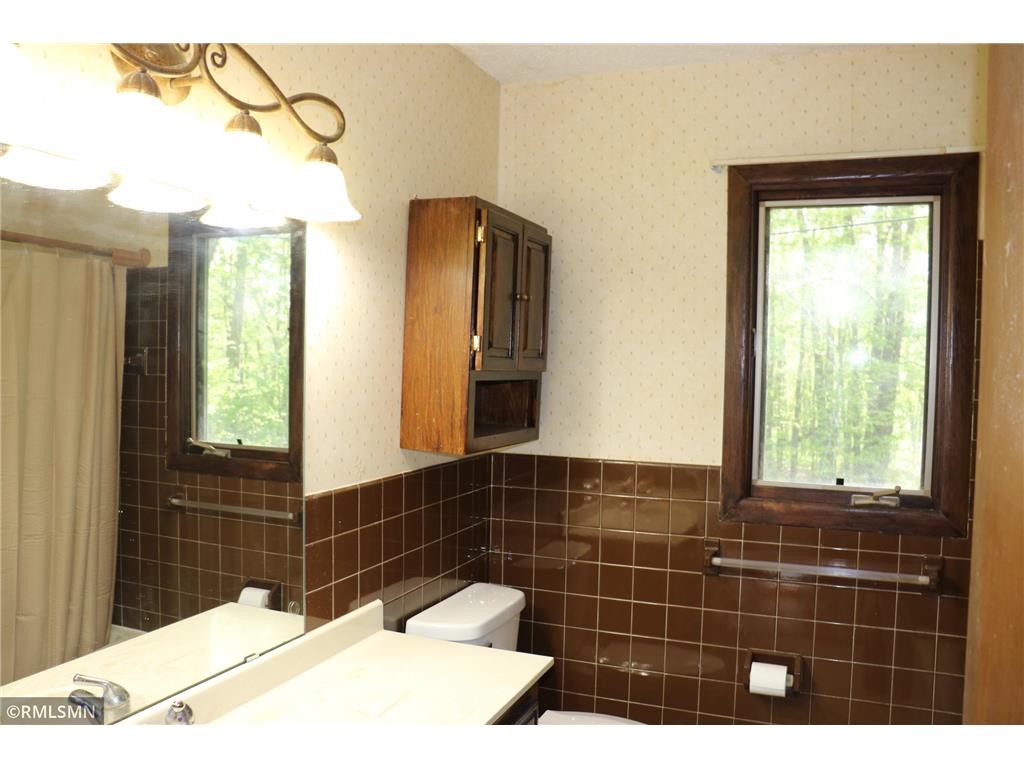 5663 W Birchview Road Grasston MN 55030 7079053 image11