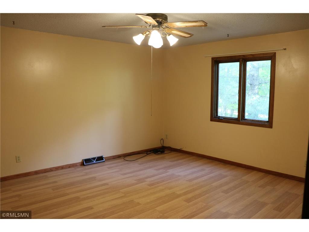 5663 W Birchview Road Grasston MN 55030 7079053 image14