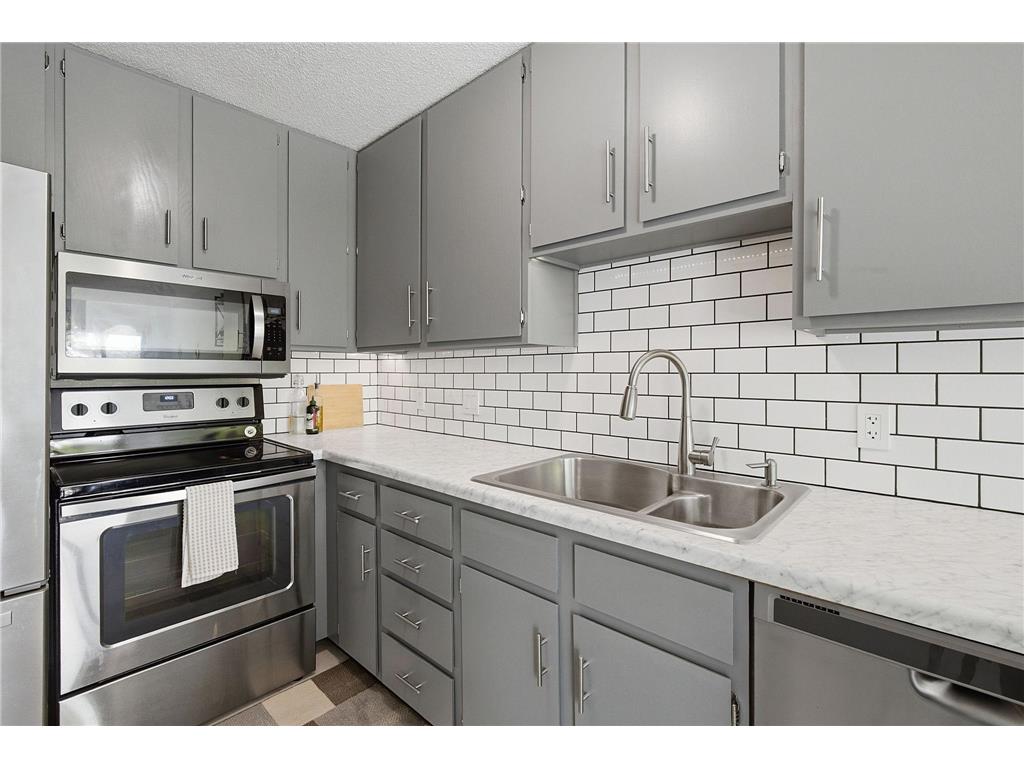 5664 Sanibel Drive #C Minnetonka MN 55343 7064139 image20