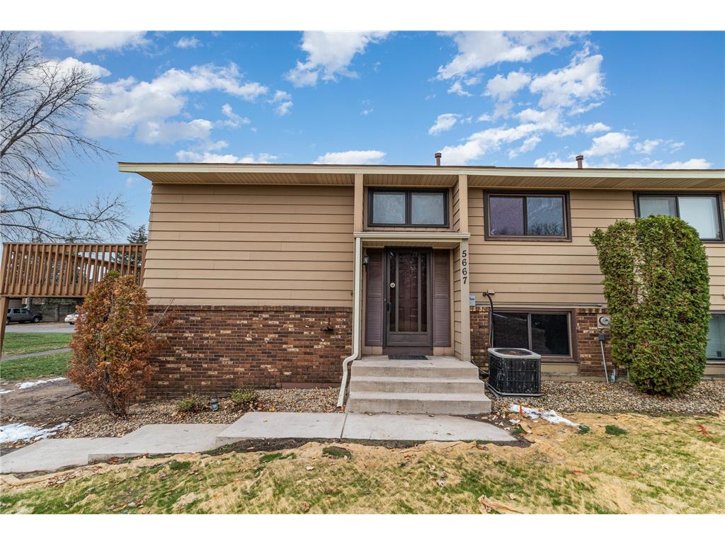 5667 Otter View Trail White Bear Twp MN 55110 6455470 image1