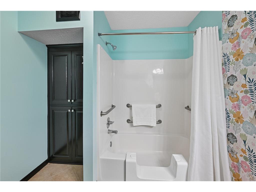 5669 Lambert Avenue NE Albertville MN 55301 7032835 image19