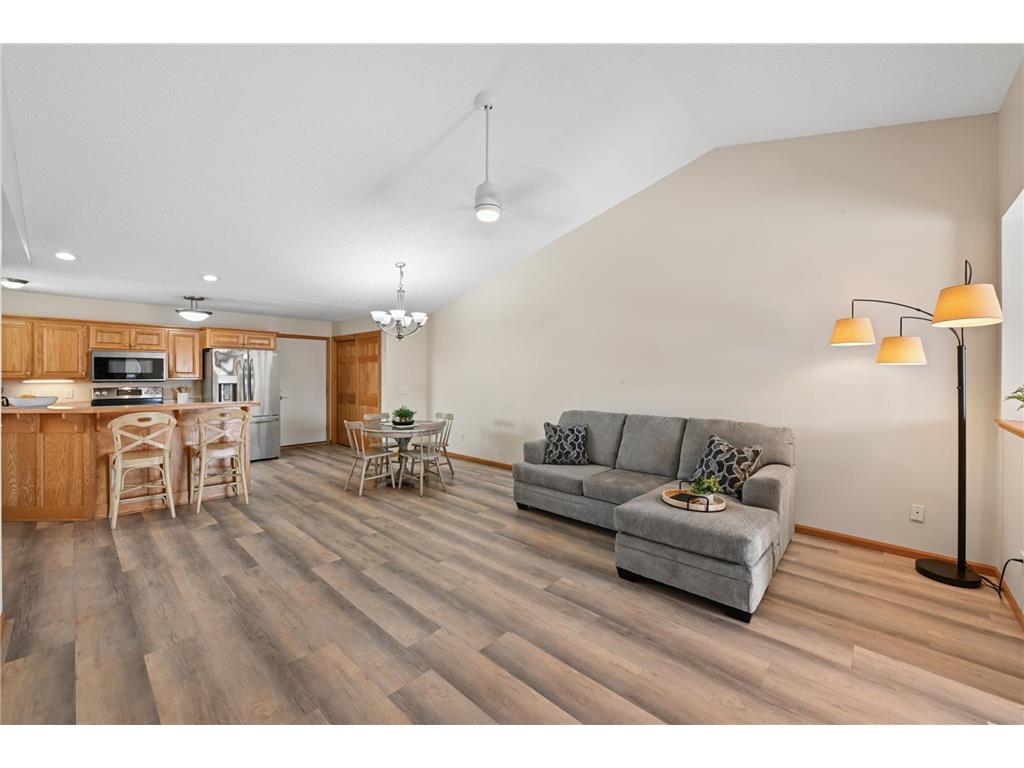 5669 Lambert Avenue NE Albertville MN 55301 7032835 image2