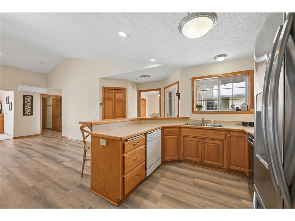 5669 Lambert Avenue NE Albertville MN 55301 7032835 image7