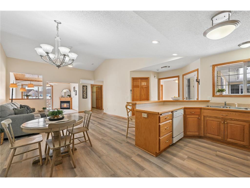 5669 Lambert Avenue NE Albertville MN 55301 7032835 image8