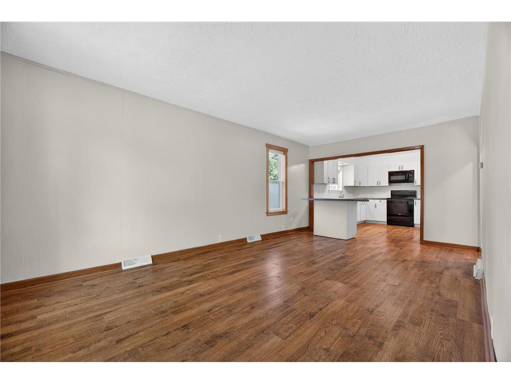 567 1st Avenue NW Forest Lake MN 55025 7082621 image3