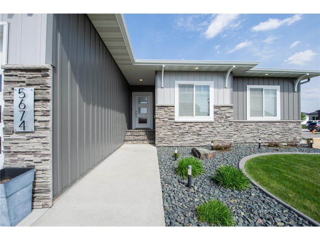 5674 43rd Street S Fargo ND 58104 7080171 image2