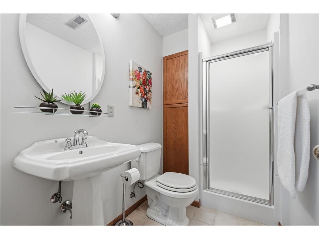 5675 Birch Trail Shoreview MN 55126 7038727 image26