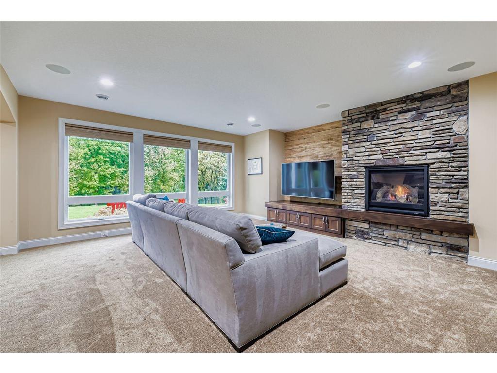 5676 Garden Drive Woodbury MN 55129 6803301 image28
