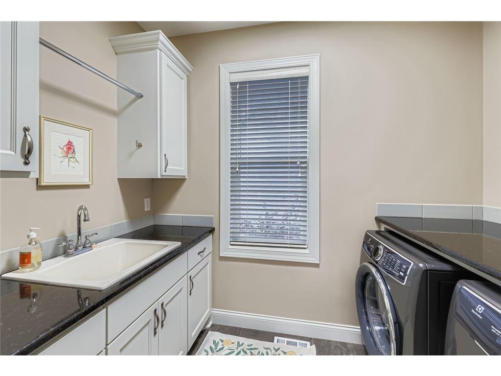 5676 Garden Drive Woodbury MN 55129 6803301 image34