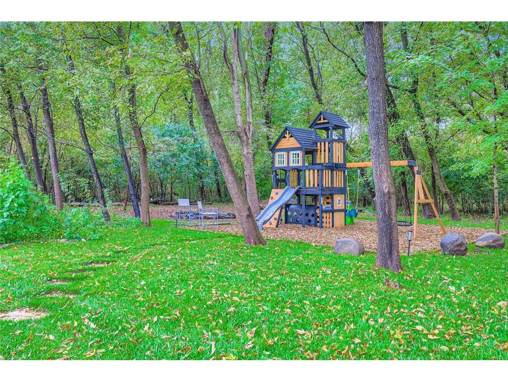 5676 Garden Drive Woodbury MN 55129 6803301 image4
