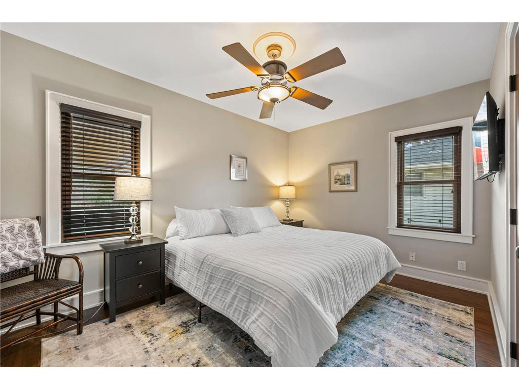 568 Frontenac Place Saint Paul MN 55104 7054722 image19