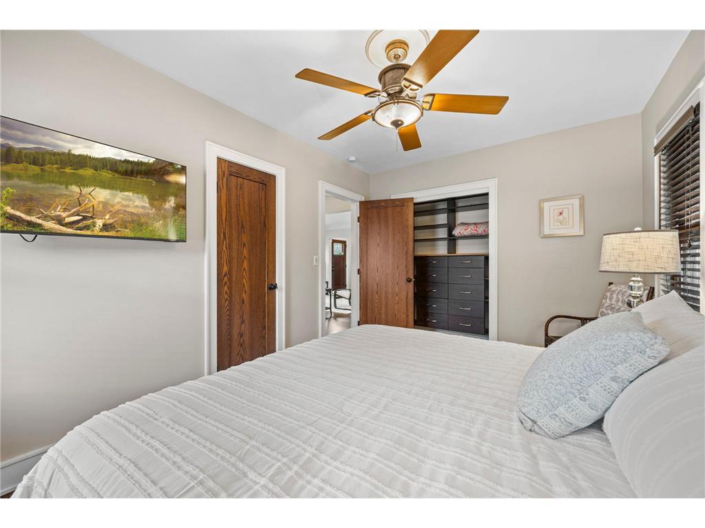 568 Frontenac Place Saint Paul MN 55104 7054722 image21